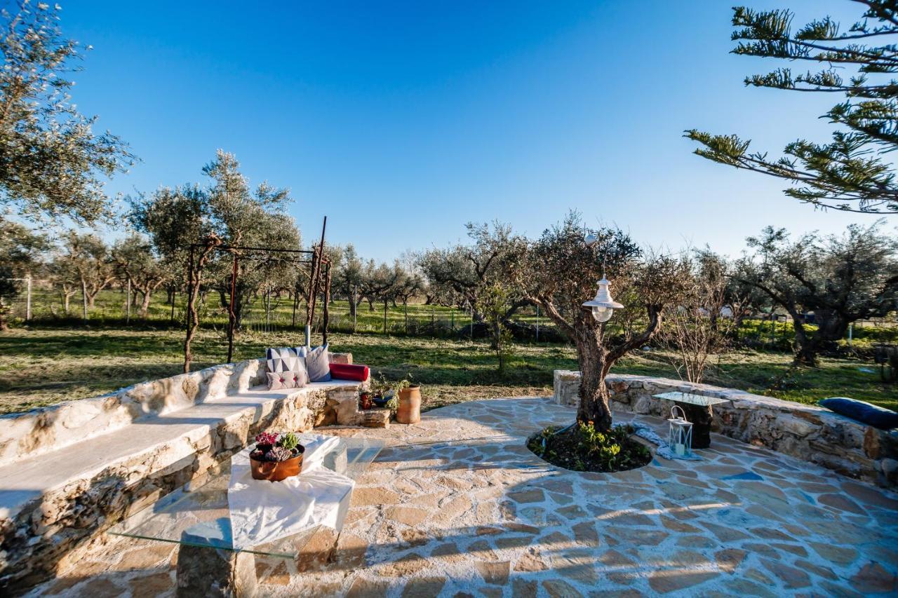 Villa Ellania Ambelokipoi  ภายนอก รูปภาพ