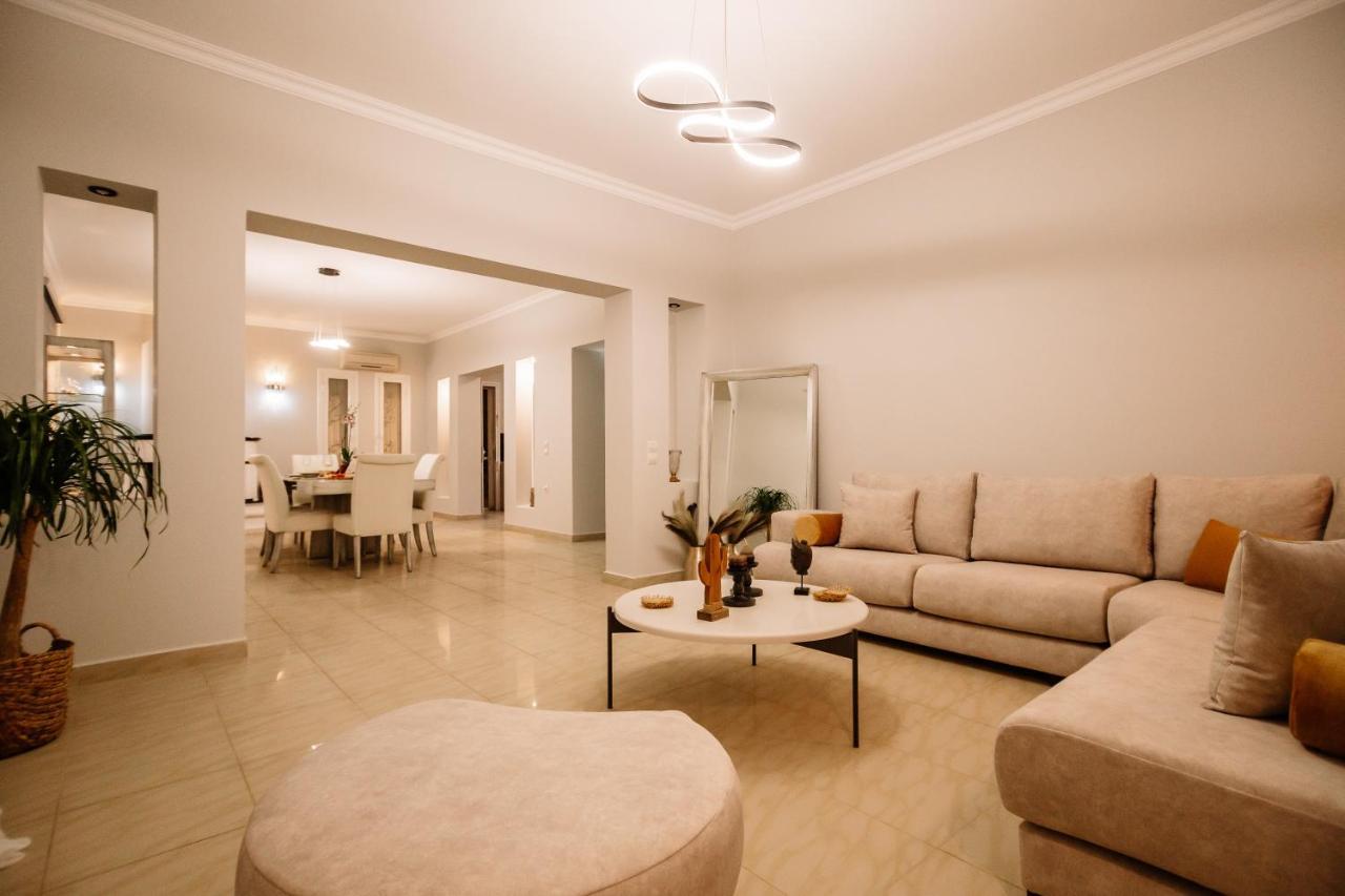 Villa Ellania Ambelokipoi  ภายนอก รูปภาพ