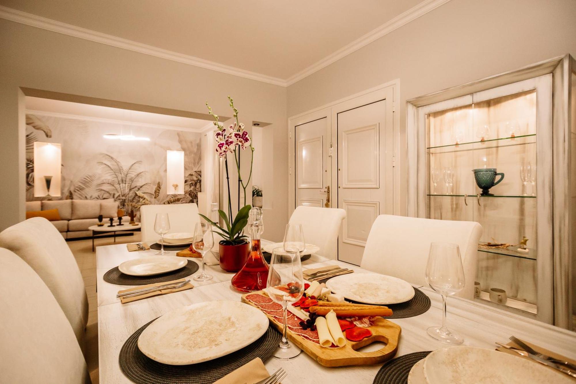 Villa Ellania Ambelokipoi  ภายนอก รูปภาพ
