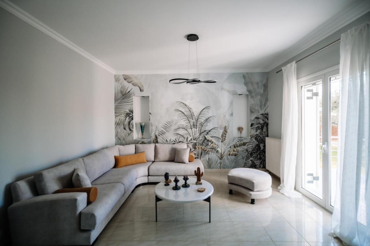 Villa Ellania Ambelokipoi  ภายนอก รูปภาพ