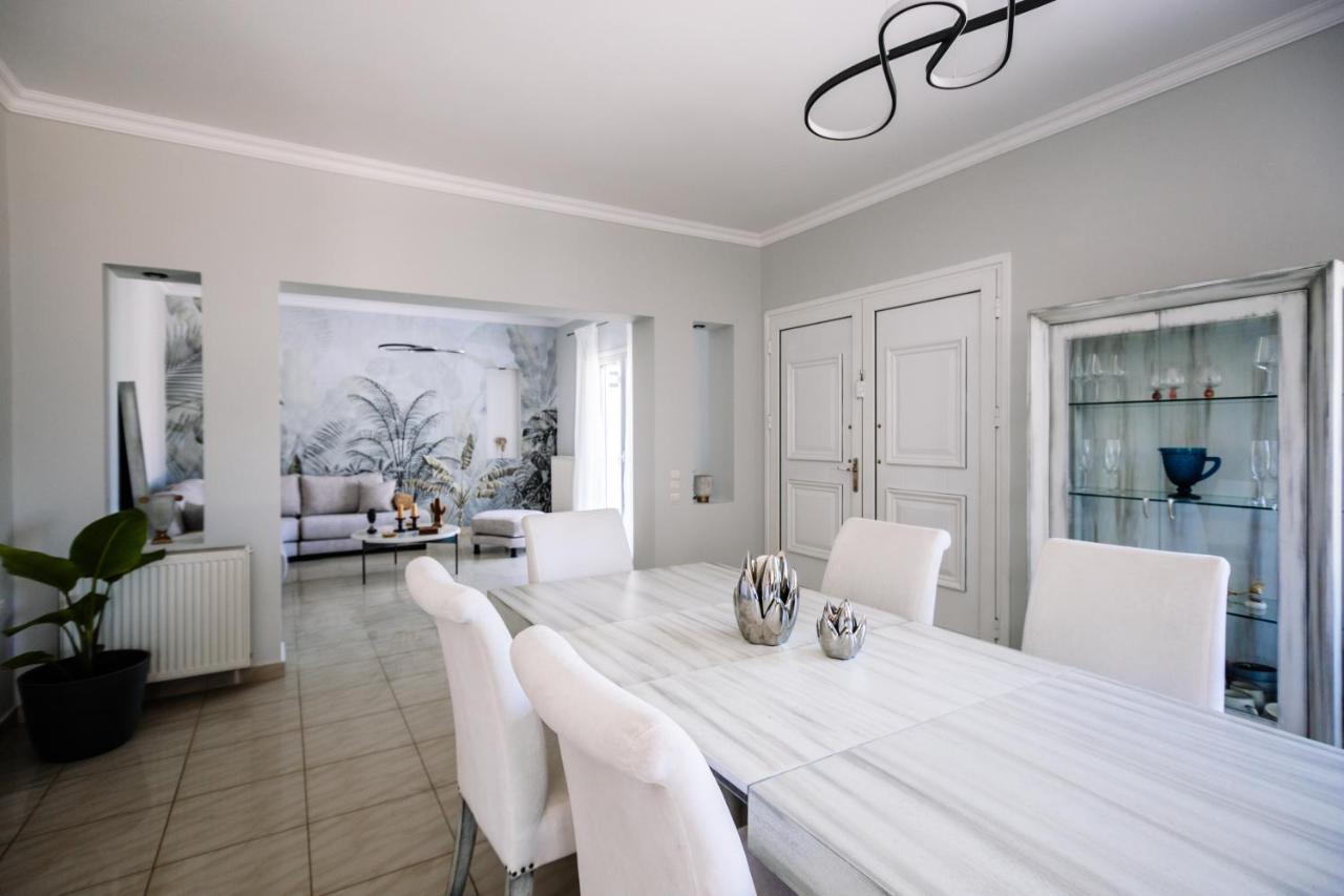 Villa Ellania Ambelokipoi  ภายนอก รูปภาพ